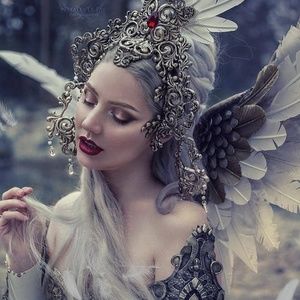 Meet your Posher, Sansa